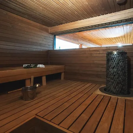 Stay North - Hirvipolku *